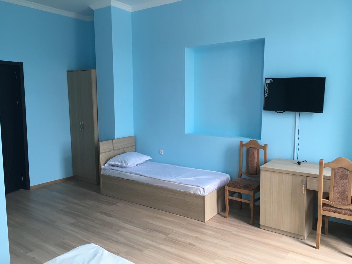 Kmg Hotel Khashuri Eksteriør bilde