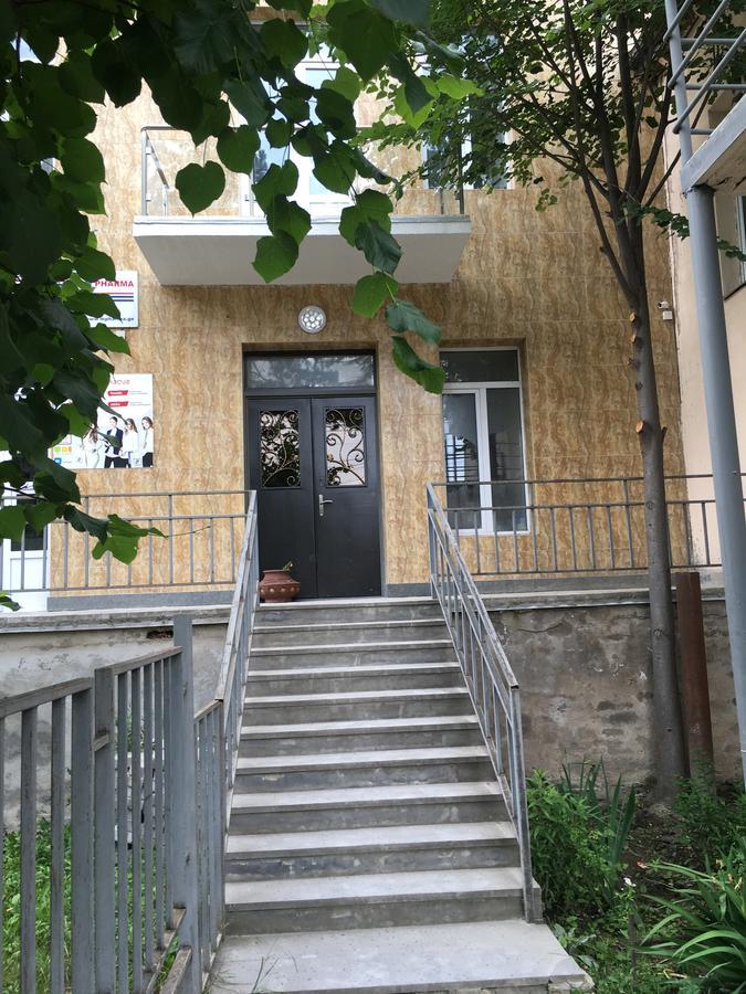 Kmg Hotel Khashuri Eksteriør bilde