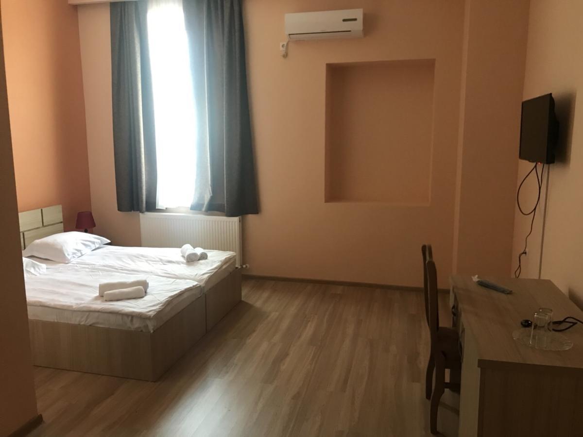 Kmg Hotel Khashuri Eksteriør bilde